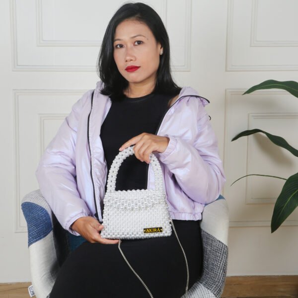White Velvet Pearl Handbag - Image 4